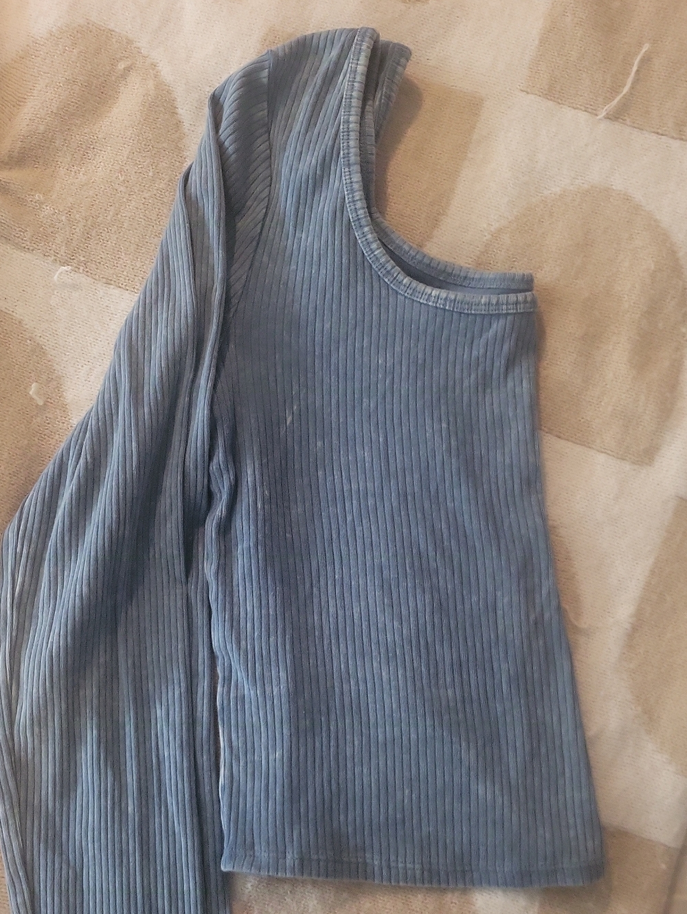 Really Cute Light Blue Ribbed Long Sleeve Cropped Top - Picture 2 of 3